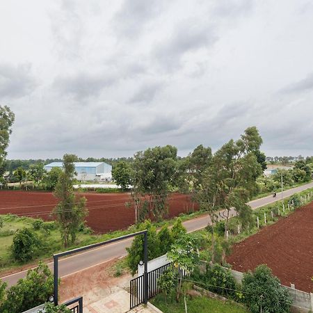 Celestial Sapphire Villa Pvt Pool Veg Food 4Bhk Dod Ballāpur Εξωτερικό φωτογραφία