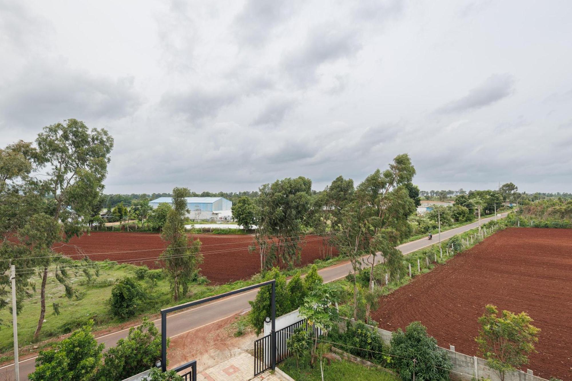 Celestial Sapphire Villa Pvt Pool Veg Food 4Bhk Dod Ballāpur Εξωτερικό φωτογραφία